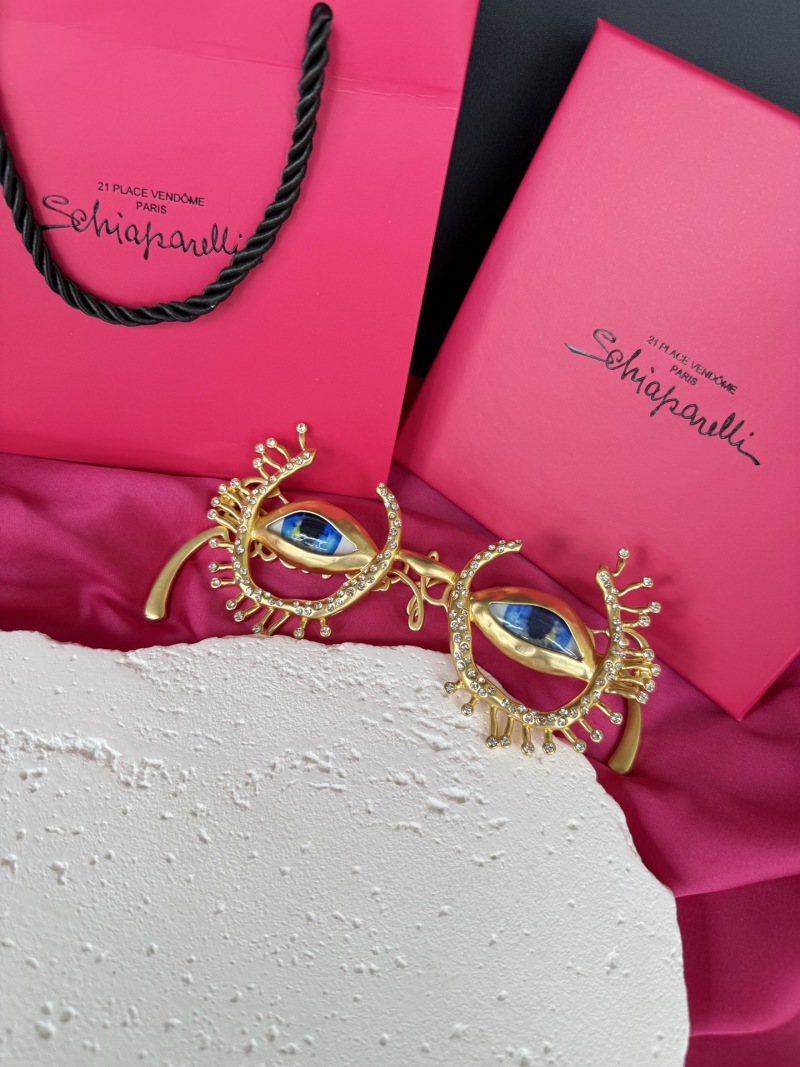 Брошь в виде декоративных очков с кристаллами Schiaparelli