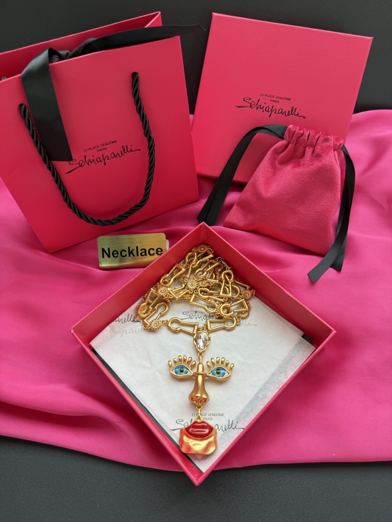 Нарядное колье с глазами и сердцем Schiaparelli