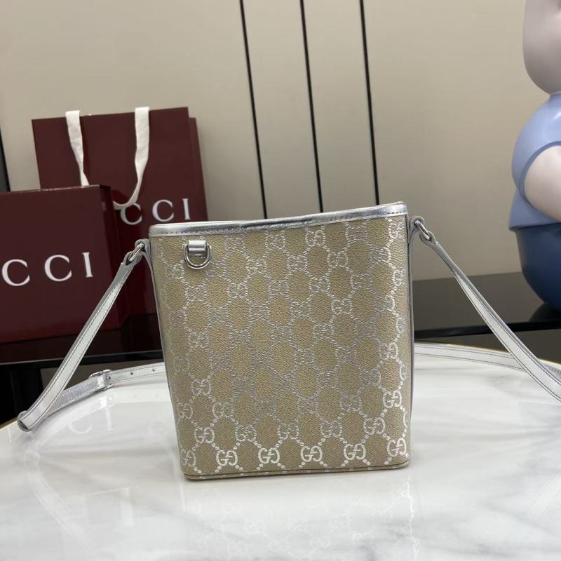 Сумка Gucci с принтом GG