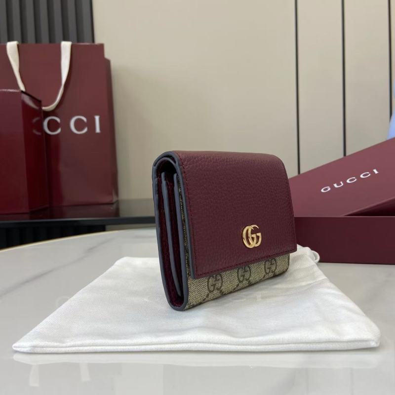 Кошелек Gucci с логотипом GG