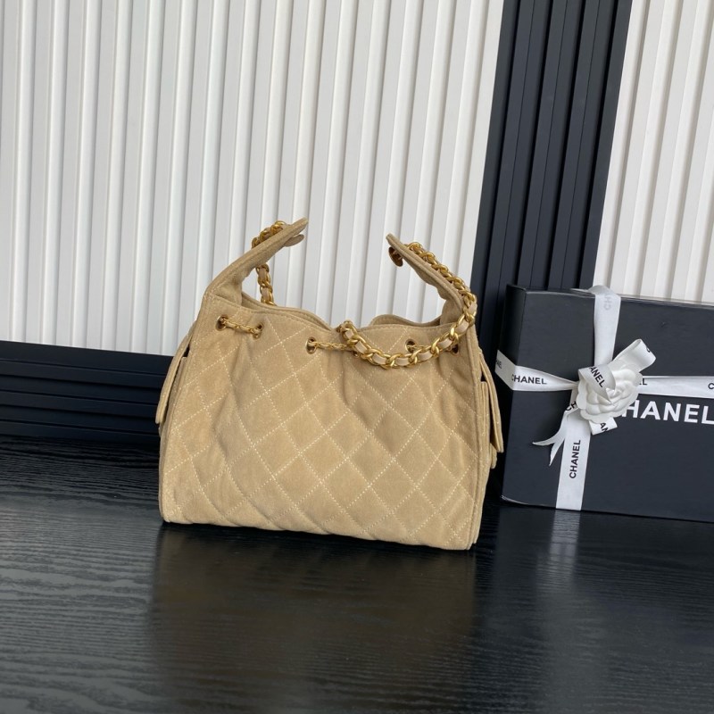 Женская сумка хобо бежевая из велюра Chanel