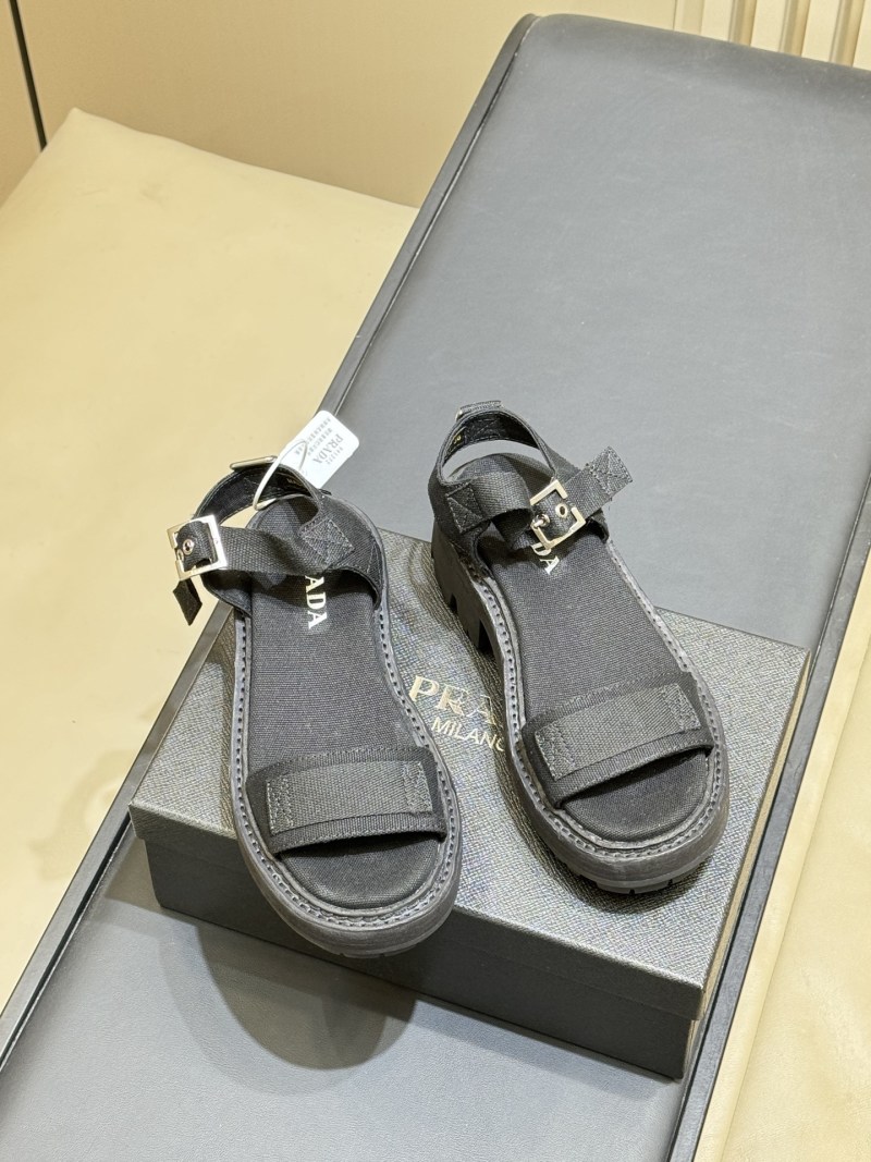 Босоножки Prada