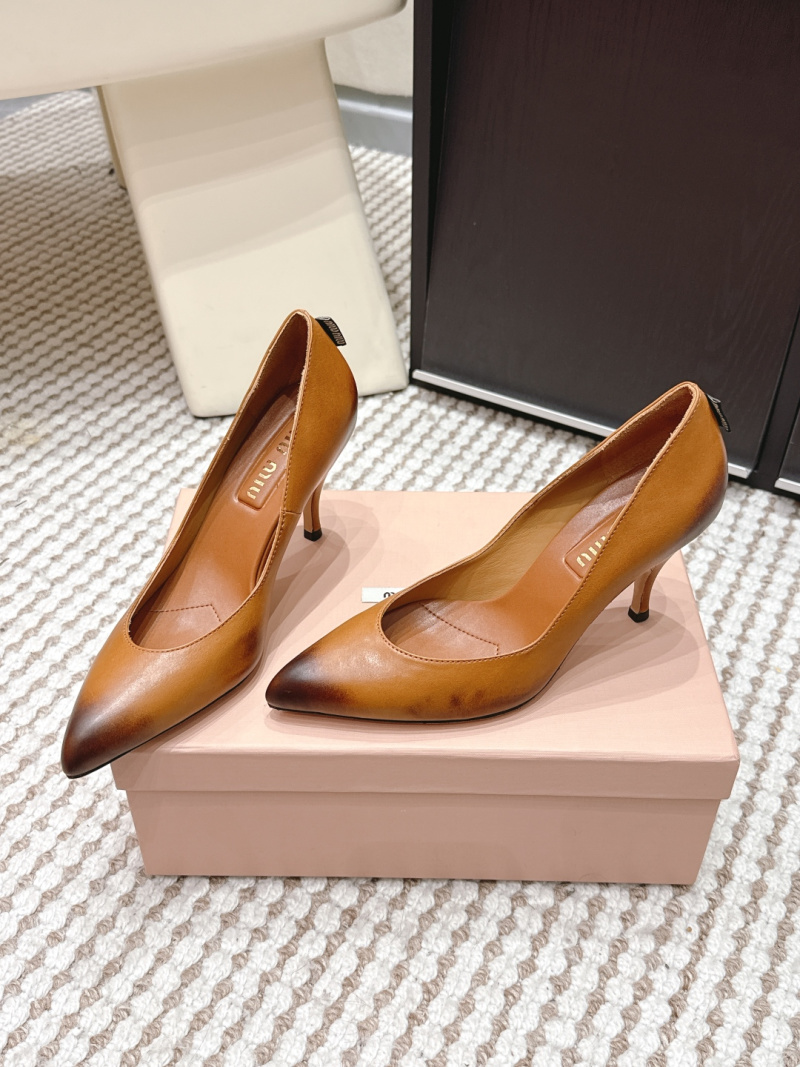 Туфли женские на каблуке Miu Miu