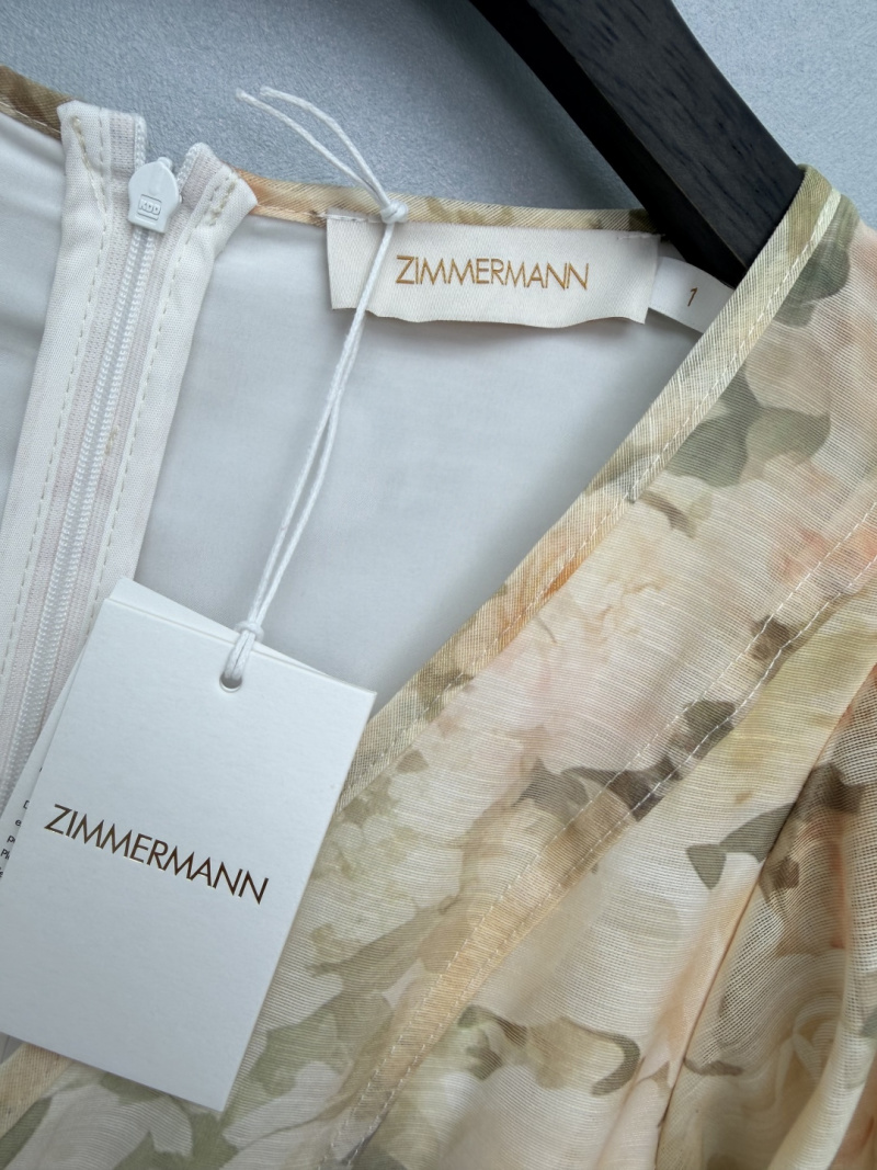 Повседневное платье с V-образным вырезом Zimmermann