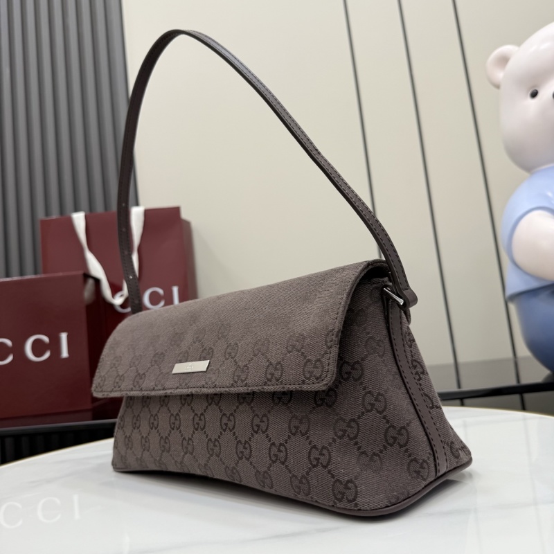 Сумка Gucci с монограммой