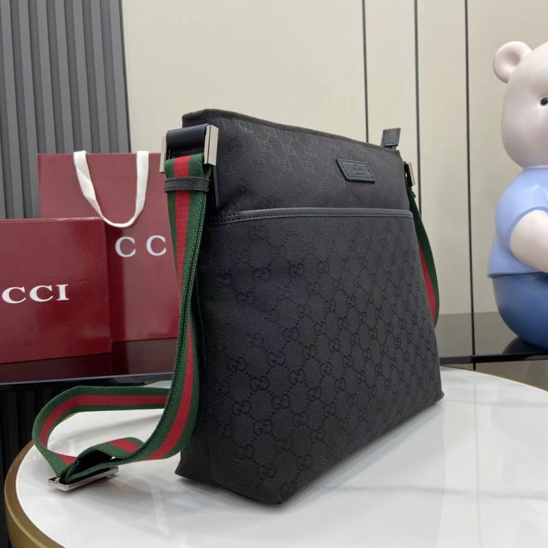 Плечевая сумка Gucci с монограммой