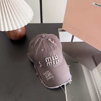 Бейсболка Miu Miu серая