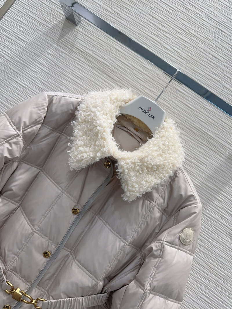 Пуховик Moncler