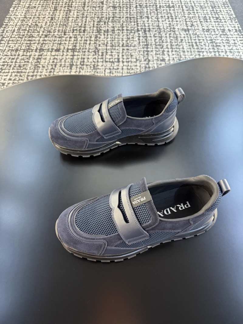 Мокасины мужские Prada из замши и сетки
