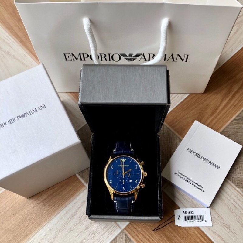 Часы Armani