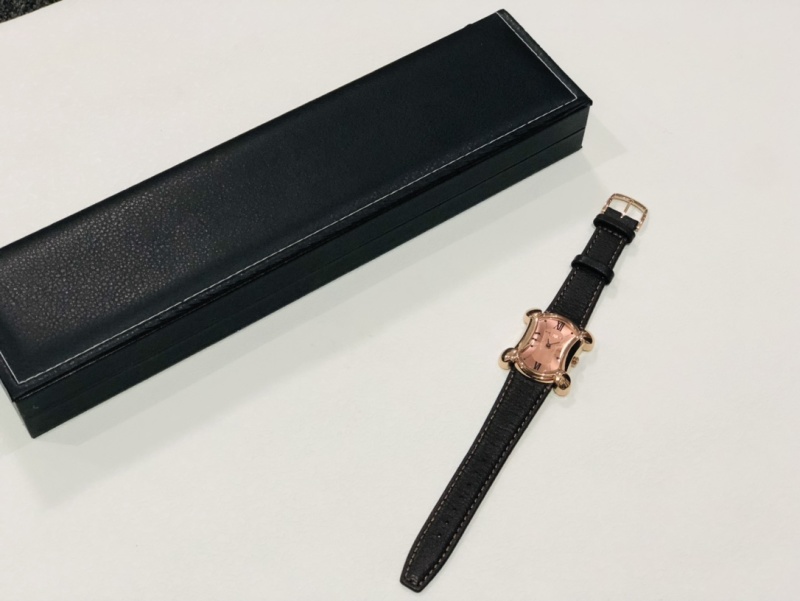 Часы Celine