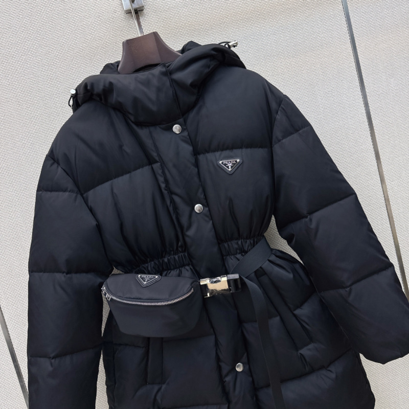 Пуховик Prada