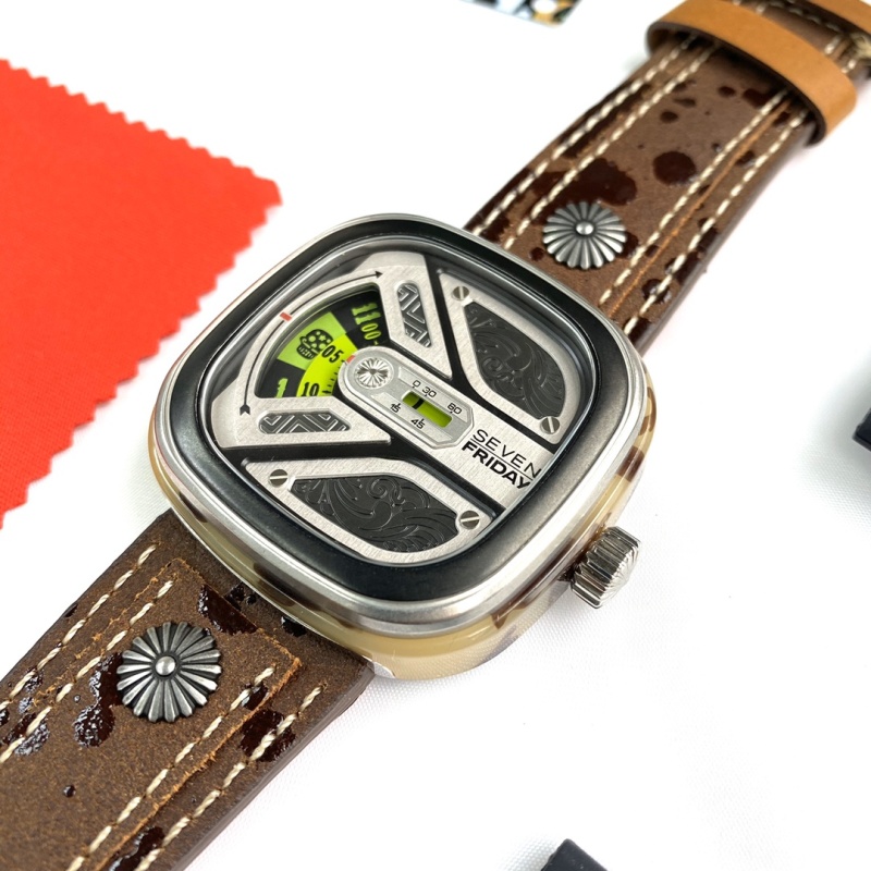 Часы SevenFriday