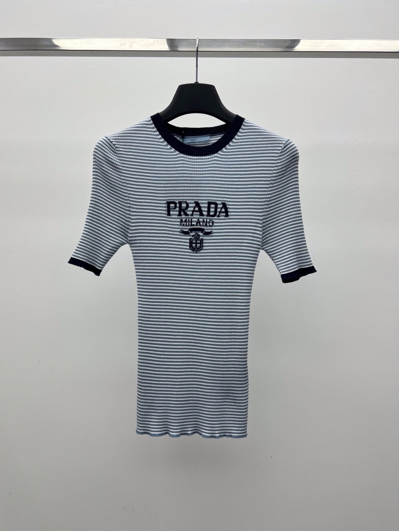 Пуловер женский Prada в полоску с коротким рукавом