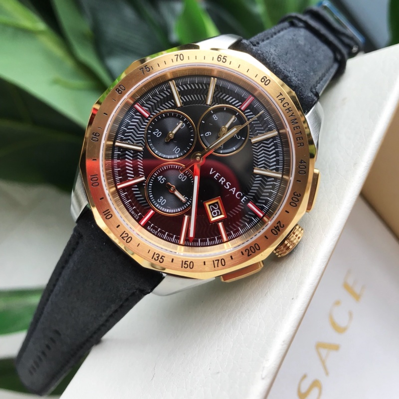 Часы Versace