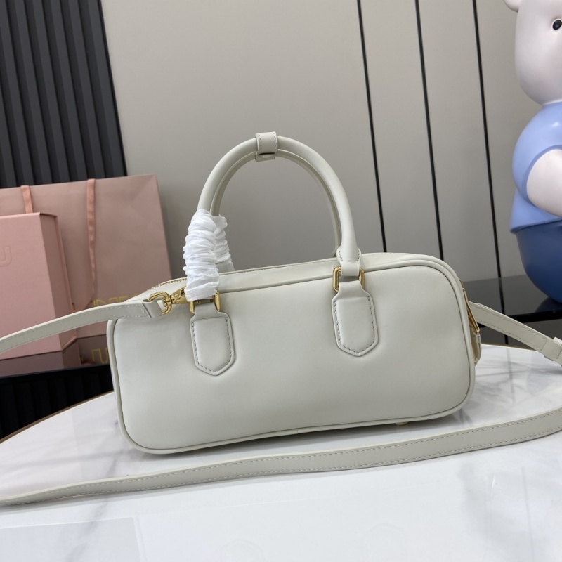 Сумка Miu Miu белая с логотипом