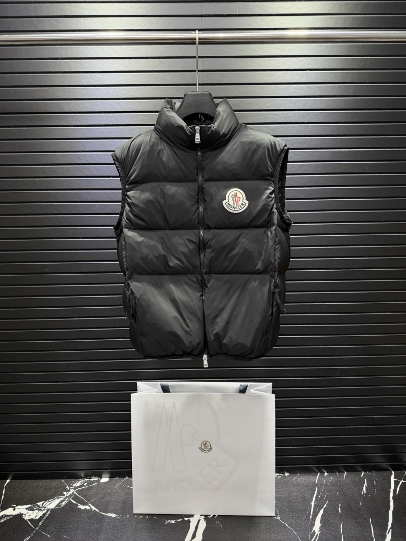 Жилет Moncler