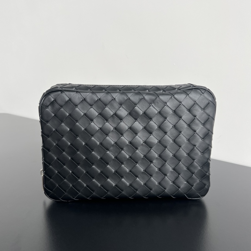 Плетеный косметический чехол Bottega Veneta Intrecciato