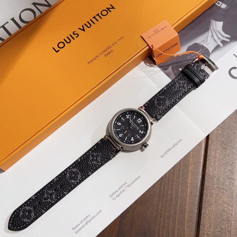 Часы Louis Vuitton