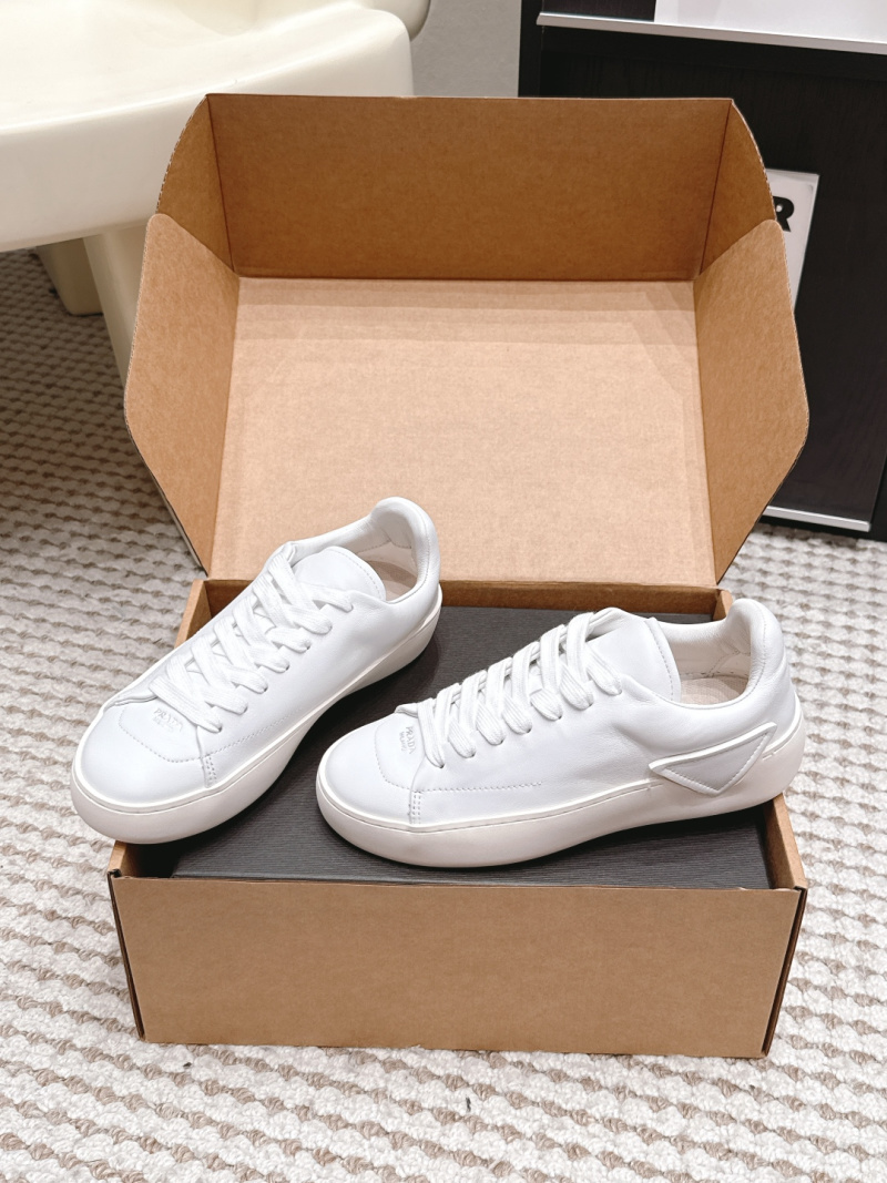 Кроссовки Prada 26s белые