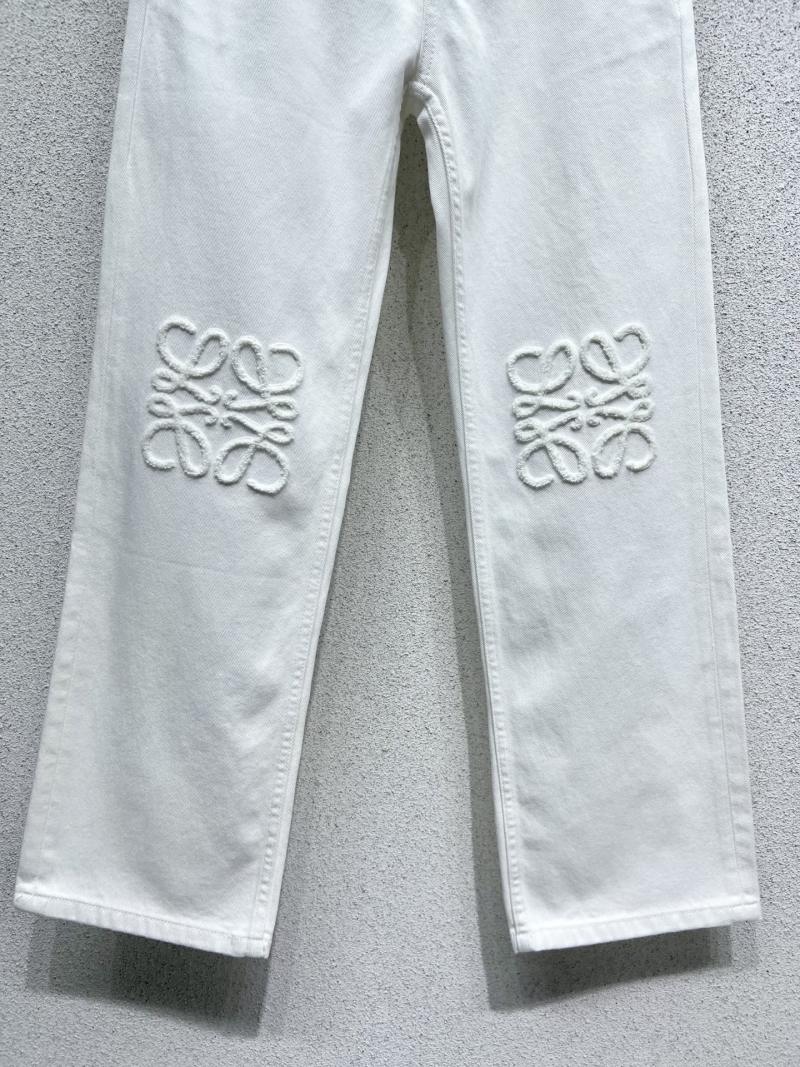 Белые джинсы с вышивкой Loewe