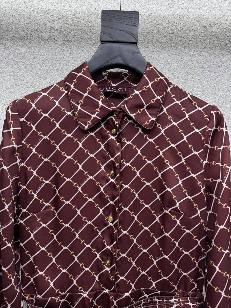 Повседневное платье с поясом Gucci