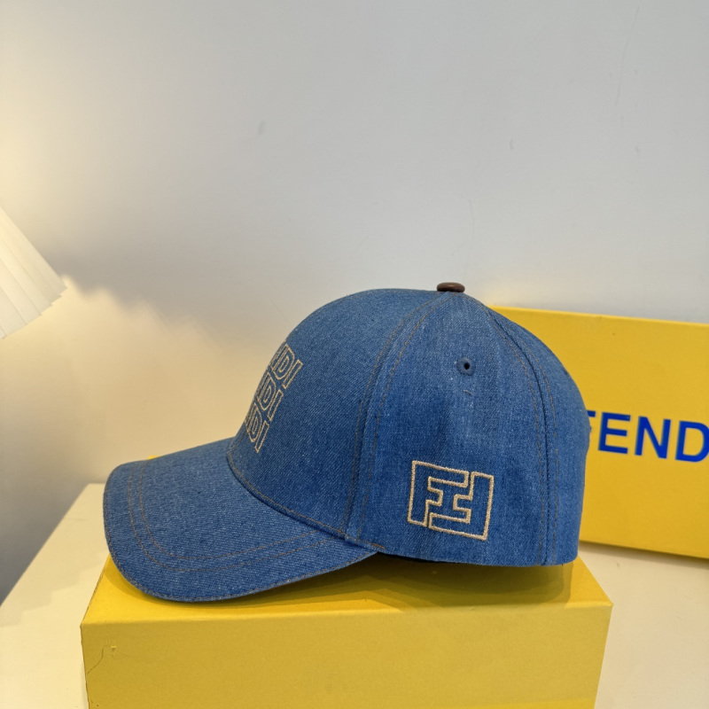 Бейсболка Fendi синяя из денима с тройной вышивкой