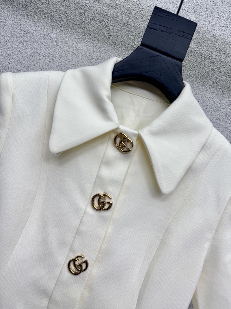 Повседневное платье с короткими рукавами и пуговицами Gucci