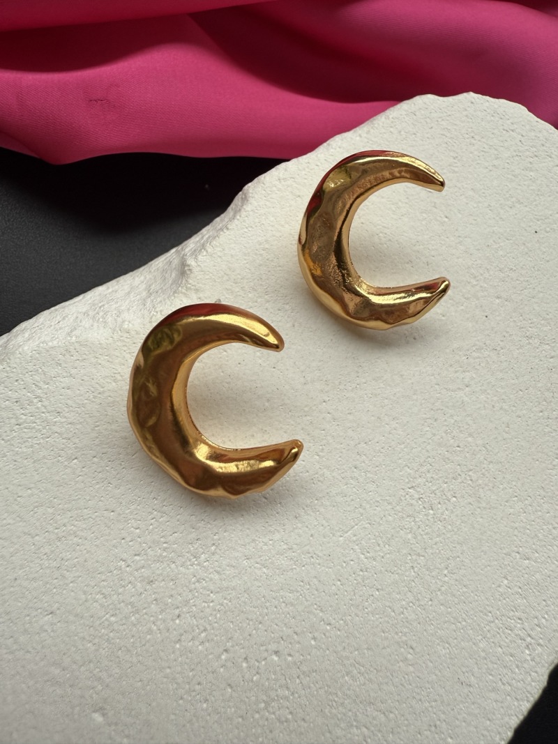 Серьги в виде полумесяцев Schiaparelli