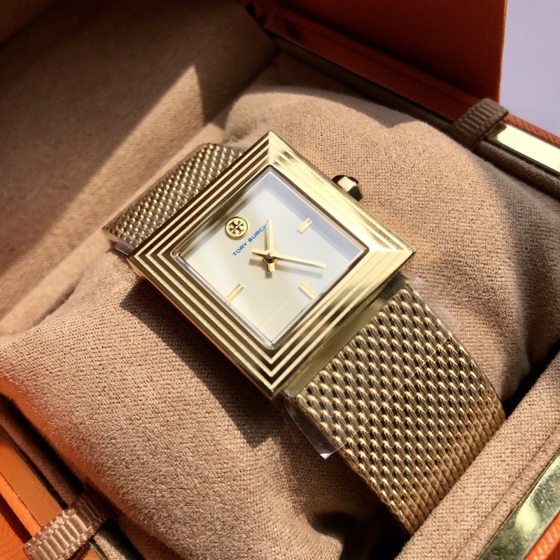 Часы Tory Burch