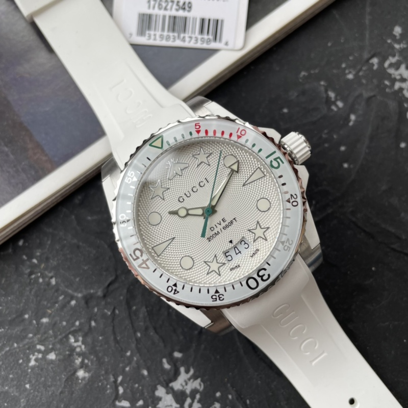 Часы Gucci