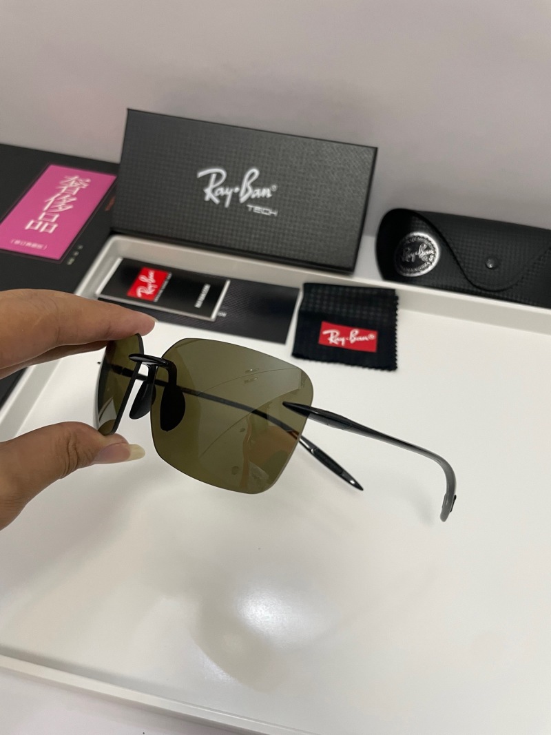 Мужские солнцезащитные очки Ray-Ban без оправы поляризационные