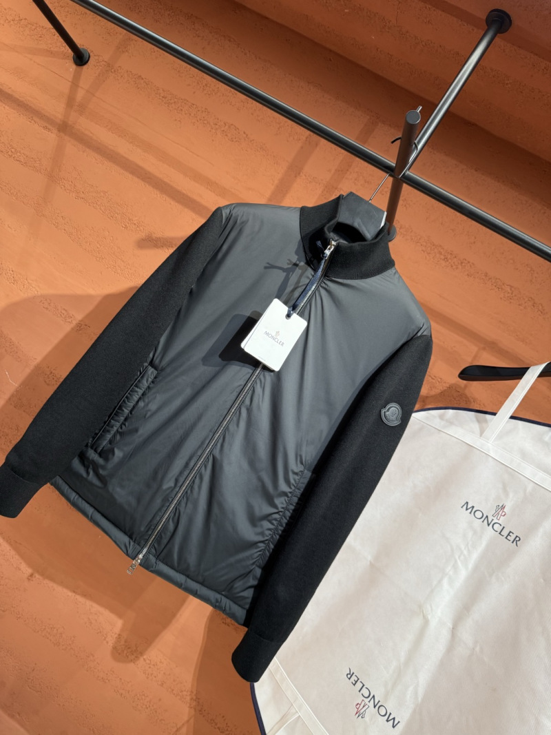 Пуховик Moncler