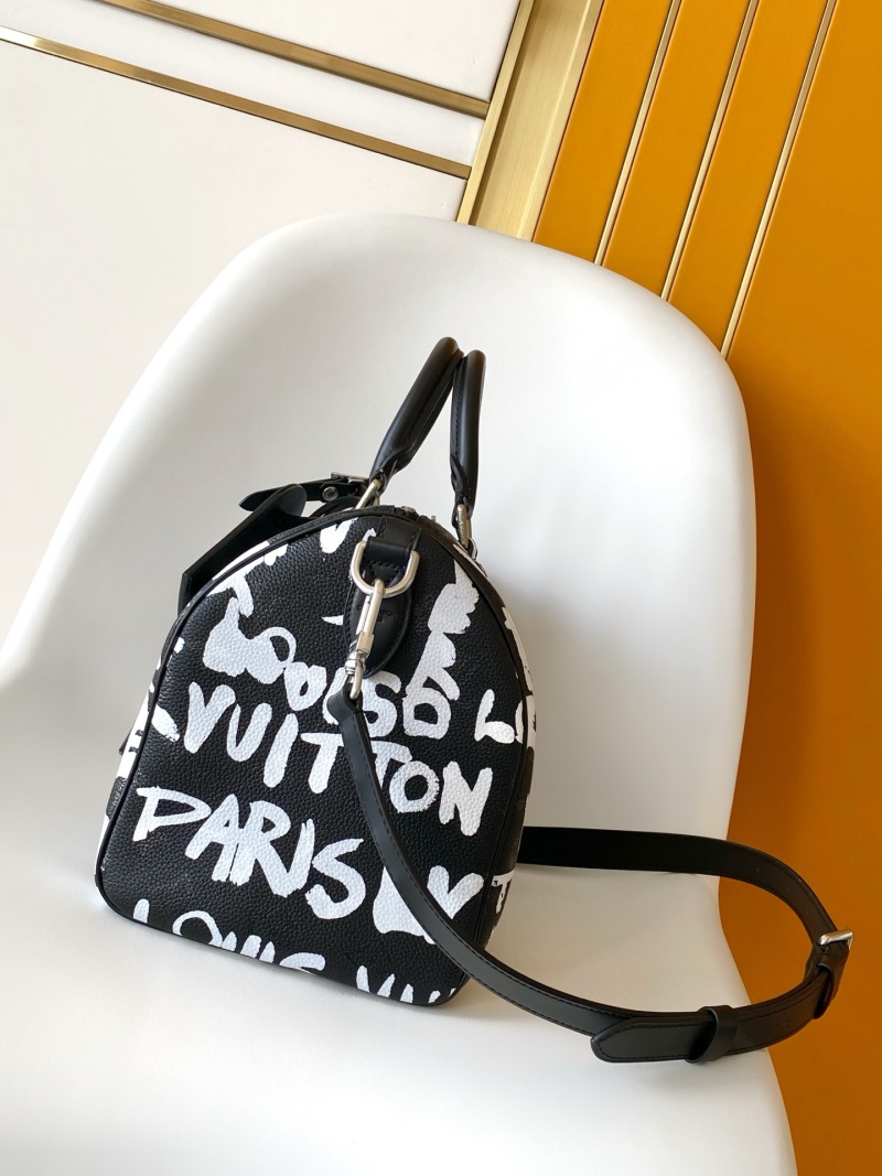Сумка Louis Vuitton с монограммой