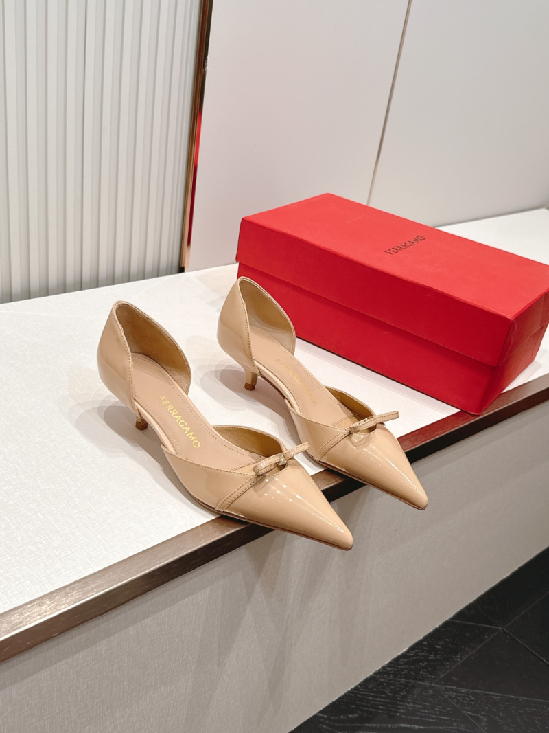 Женские туфли Ferragamo на каблуке, бежевые