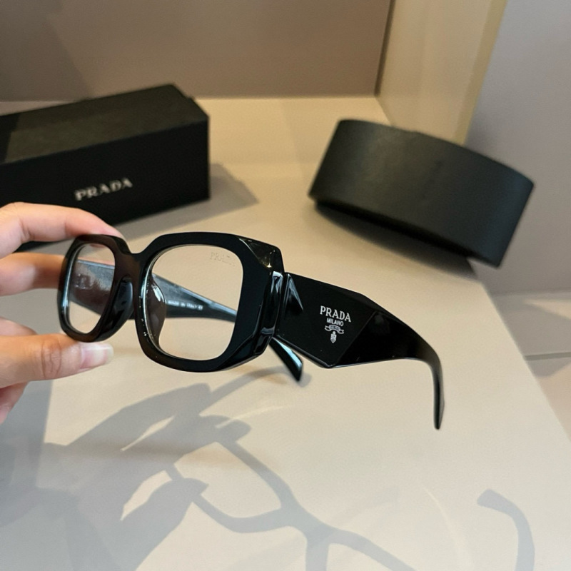 PRADA SPR17WF Солнцезащитные очки черные