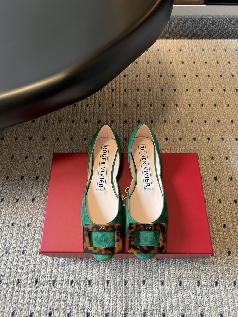 Балетки Roger Vivier с декоративной пряжкой