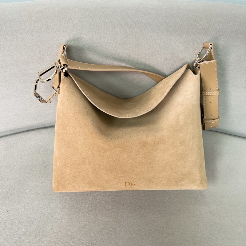 Hobo сумка M1412 SS26 Dior