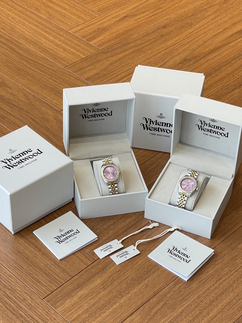 Часы Vivienne Westwood