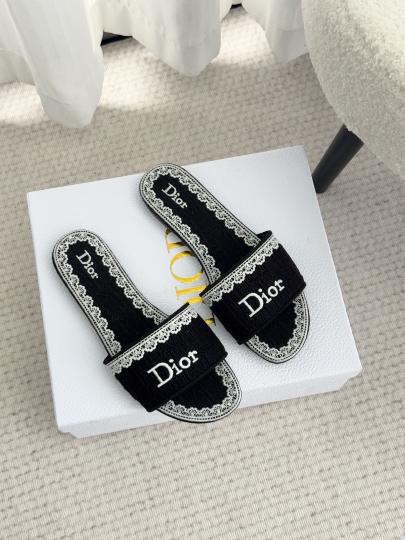 Сандали женские с вышивкой Dior