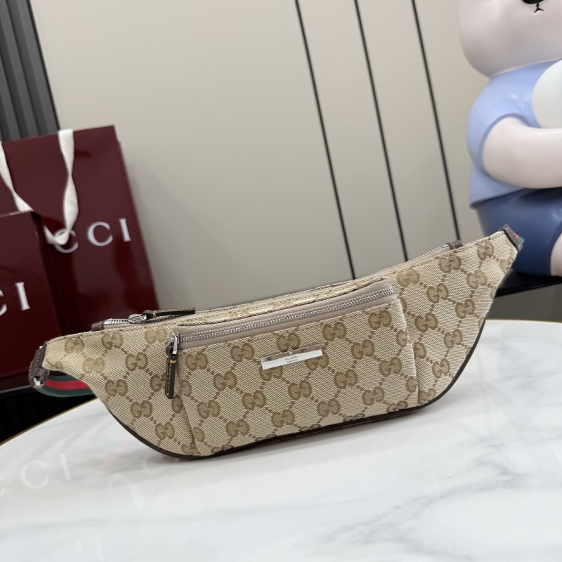 Поясная сумка Gucci с монограммой