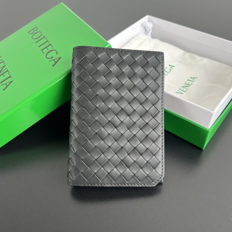 Паспортный чехол из натуральной кожи Bottega Veneta