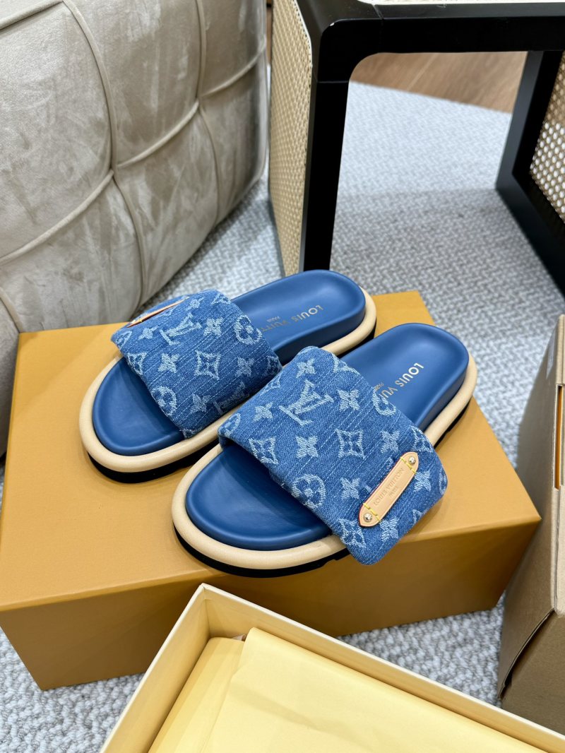 Женские шлепанцы с принтом монограммы и платформой Louis Vuitton