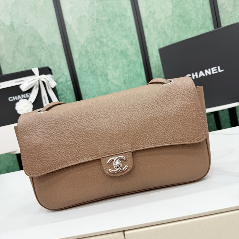 Сумка Chanel из зернистой кожи