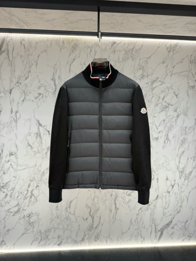 Пуховик Moncler
