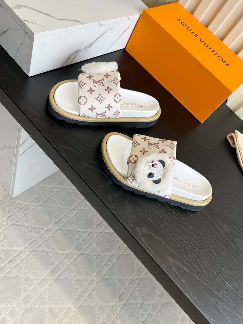 Шлёпанцы Louis Vuitton