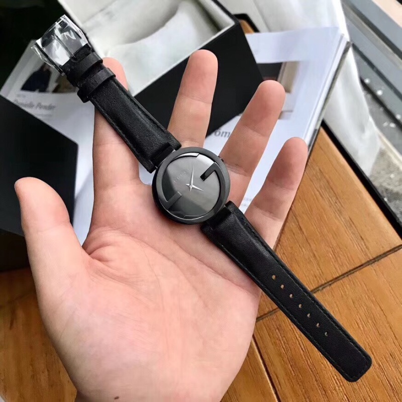 Часы Gucci