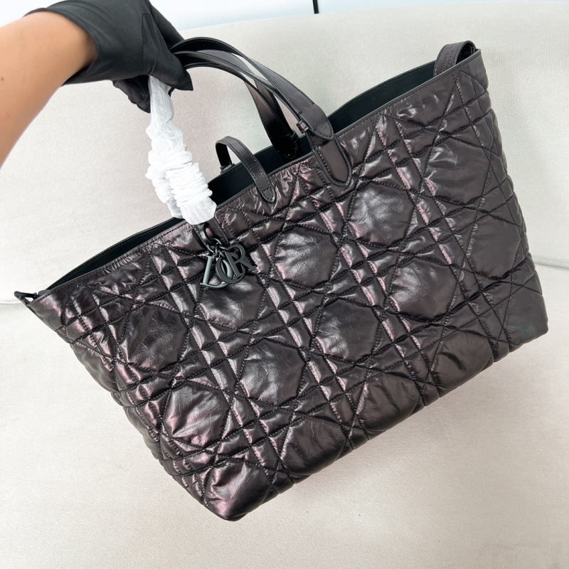 Сумка женская большая из масляной кожи Dior