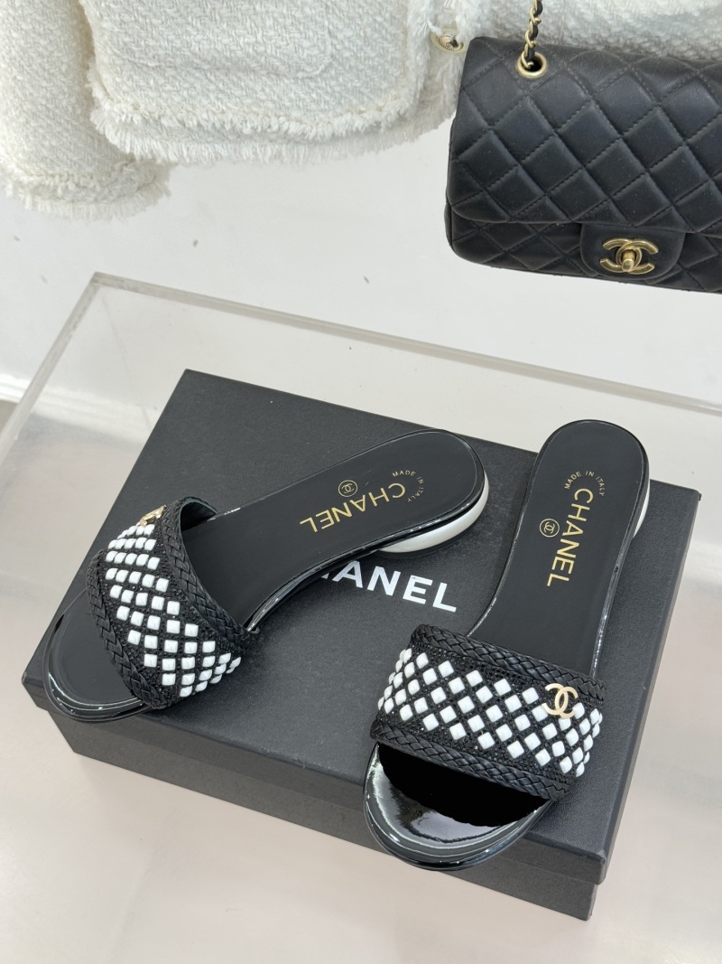Женские мюли с массивной подошвой и контрастным верхом Chanel