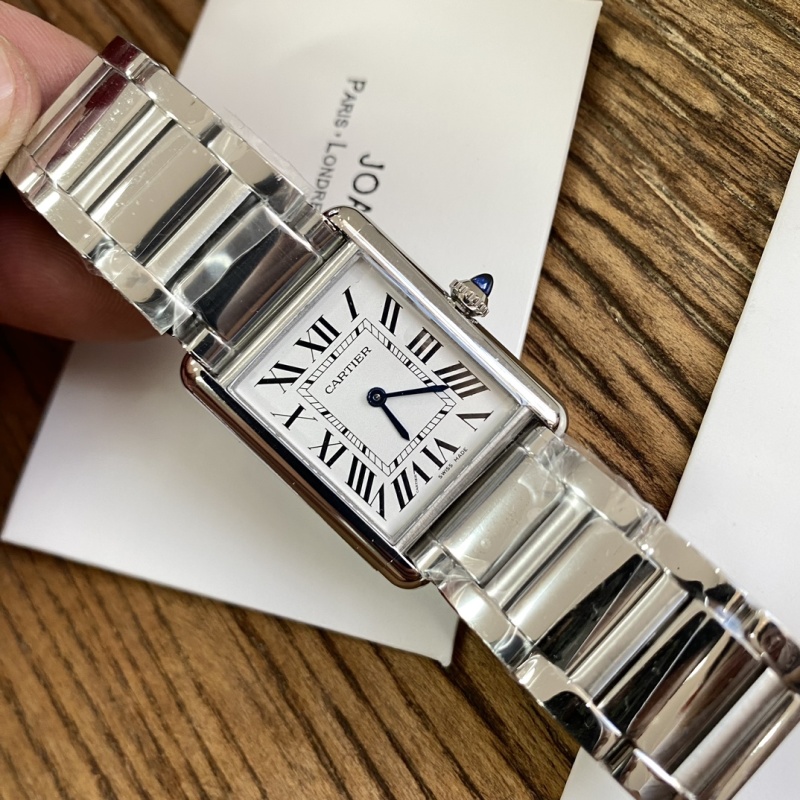Часы Cartier Tank Must